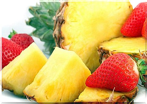 Pineapple, lemon and strawberries