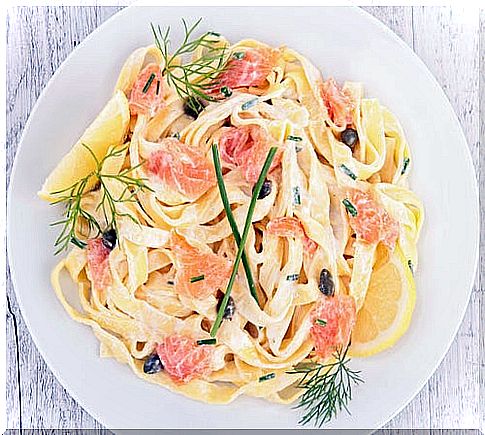 Pasta plate with salmon