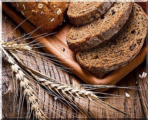 Whole wheat bread is a product that should be consumed in moderation.