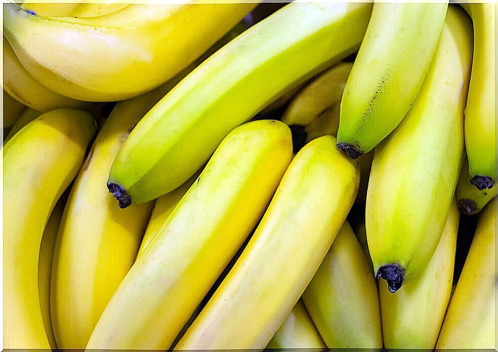 Yellow bananas.