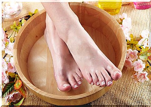 Woman's feet on a bowl