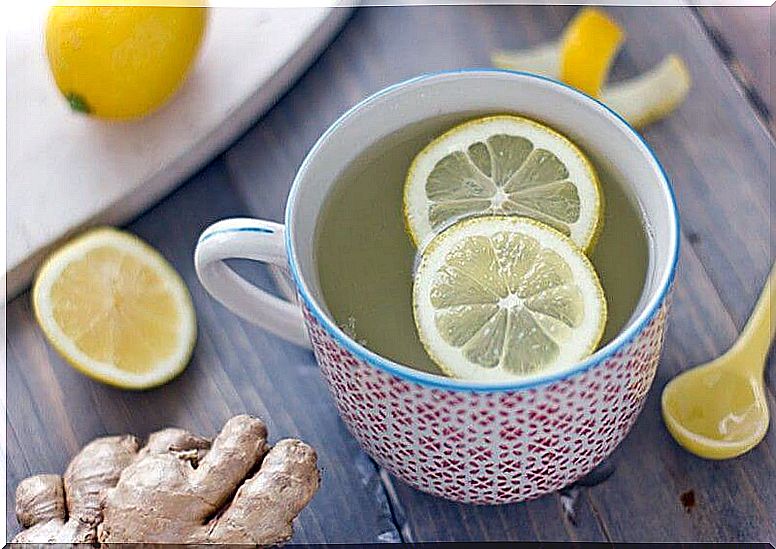 Ginger and lemon tea for stomach filling